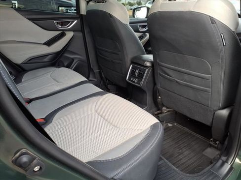 Used 2022 Subaru Forester Premium image 13