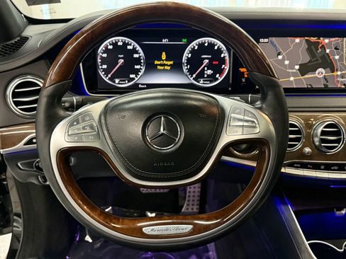 Used 2016 Mercedes-Benz S 550 4MATIC Sedan image 32
