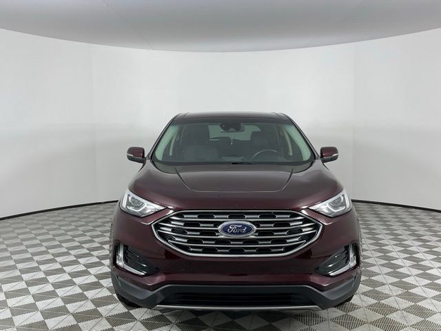 Used 2022 Ford Edge Titanium AWD/4WD image 2