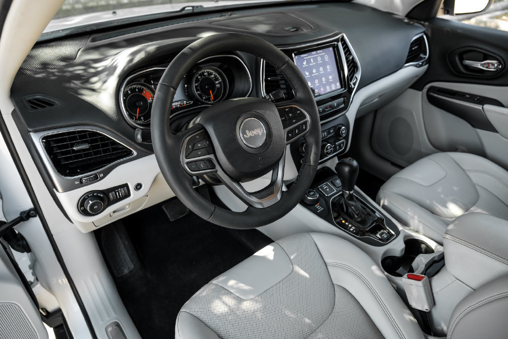 Used 2021 Jeep Cherokee Limited AWD/4WD image 27