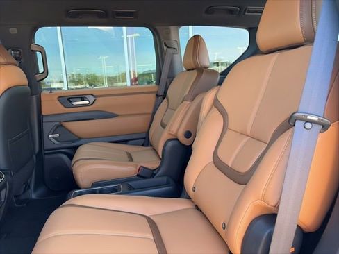 New 2026 Nissan Armada SL image 17