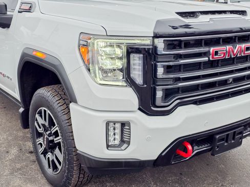 Used 2022 GMC Sierra 3500 AT4 w/ AT4 Preferred Package image 7