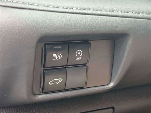 Certified 2024 Toyota Highlander LE AWD/4WD image 22