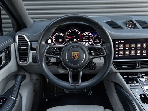 Certified 2022 Porsche Cayenne Coupe image 17