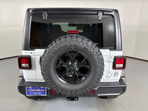 New 2026 Jeep Wrangler Willys AWD/4WD image 7