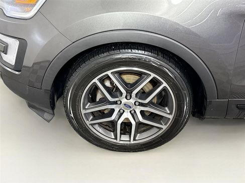 Used 2017 Ford Explorer Sport w/ Equipment Group 401A image 26