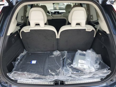 New 2026 Volvo XC90 B6 Ultra image 4