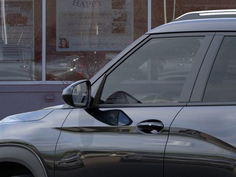 New 2026 Chevrolet TrailBlazer LT image 12