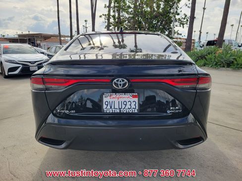 Used 2025 Toyota Mirai XLE RWD image 5
