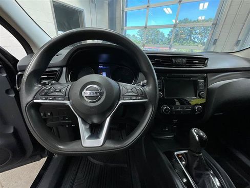 Used 2021 Nissan Rogue Sport S FWD image 14