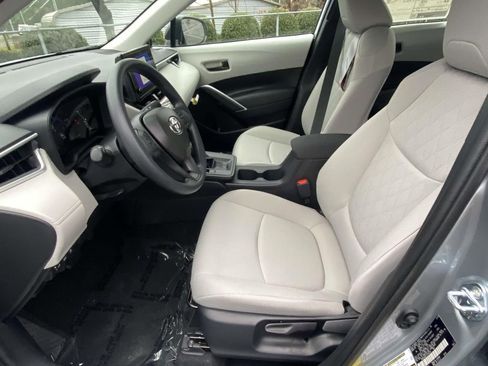 New 2026 Toyota Corolla Cross L image 18