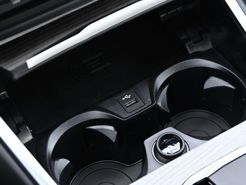 New 2026 BMW 330i Sedan w/ Premium Package image 23