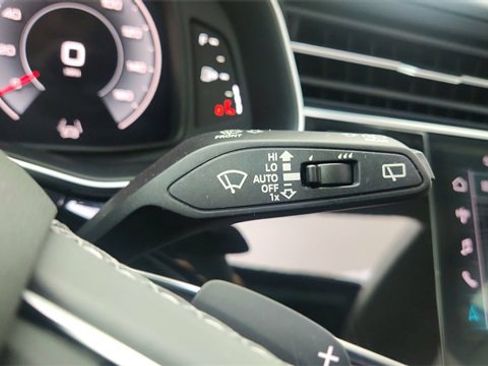 Used 2023 Audi Q8 Prestige w/ Prestige Package image 45