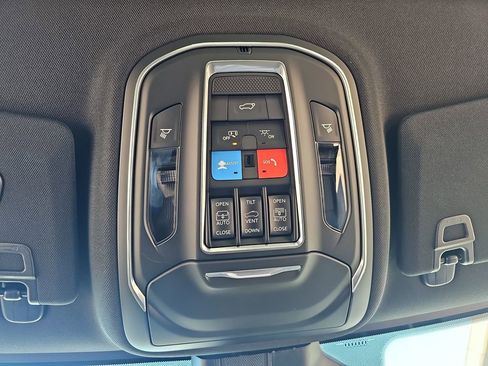 New 2026 Jeep Grand Cherokee L Limited image 33