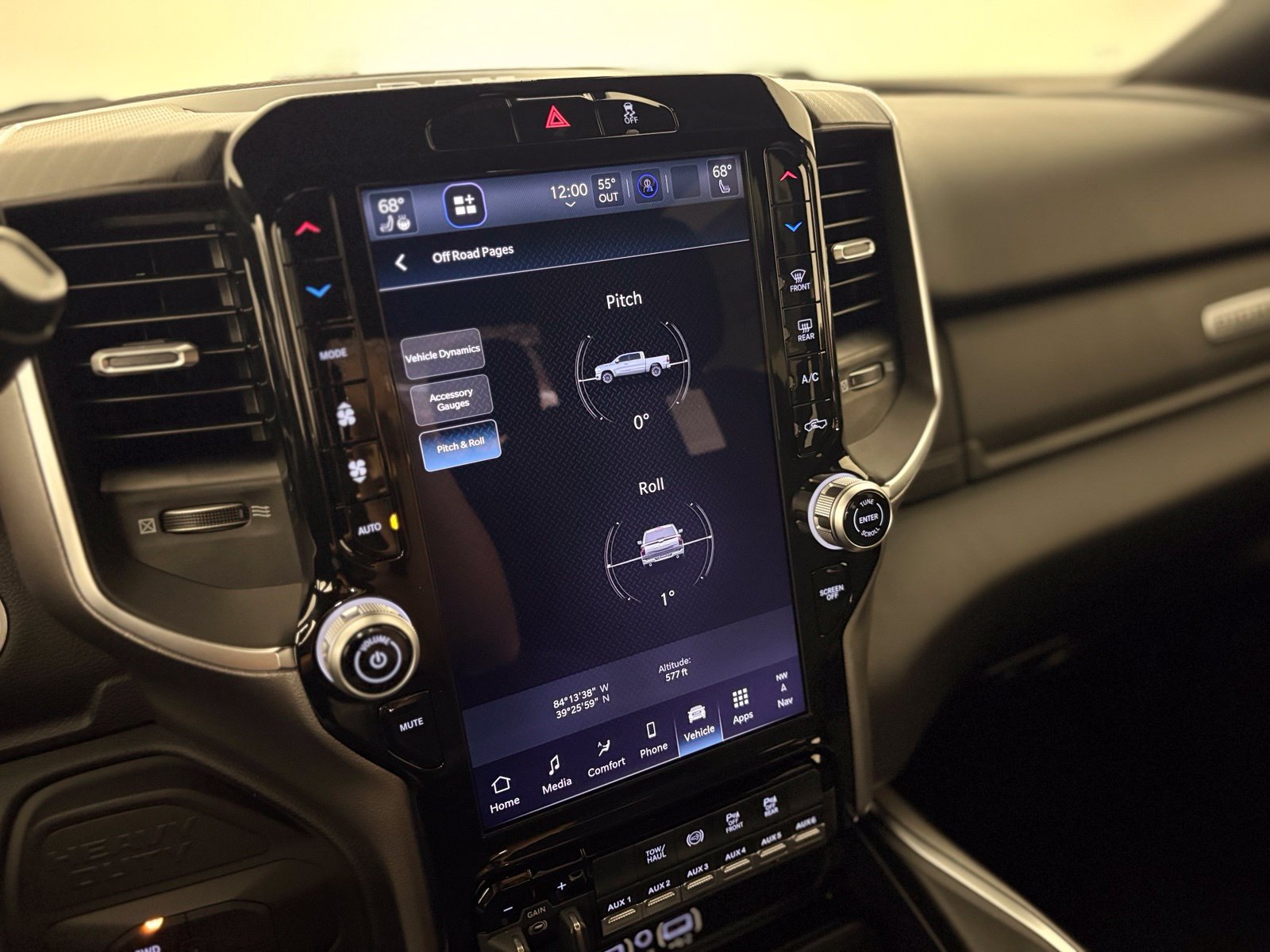 New 2027 RAM 3500 Big Horn AWD/4WD image 16