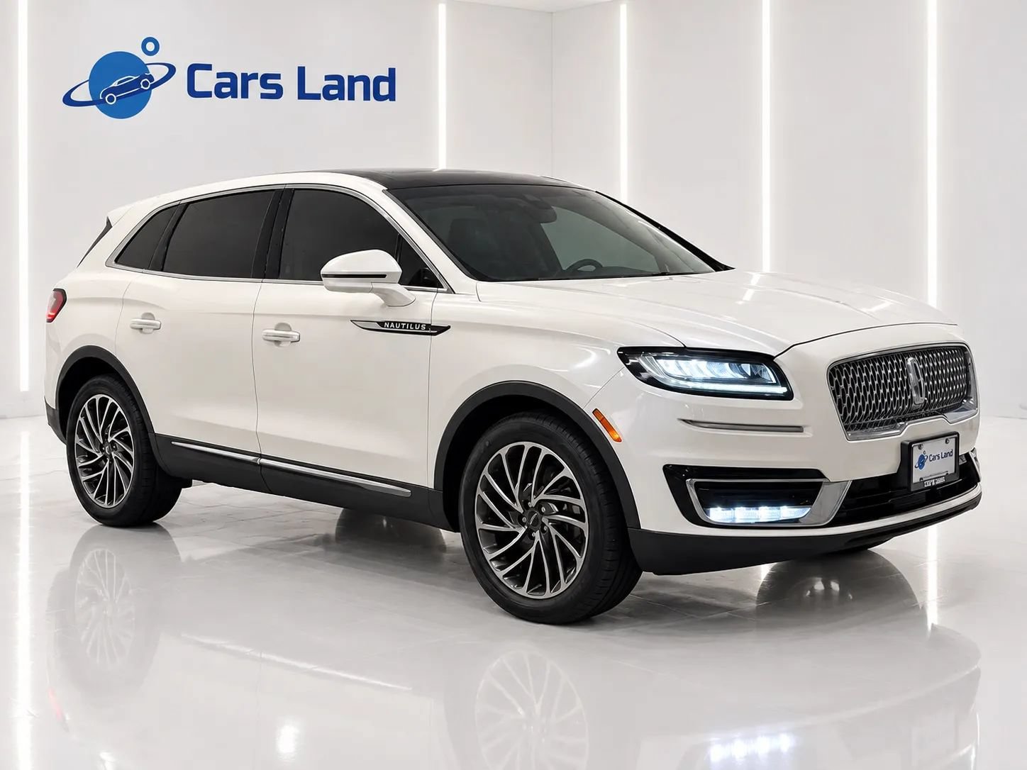 Used 2019 Lincoln Nautilus Reserve w/ Driver Assistance Package FWD image 2