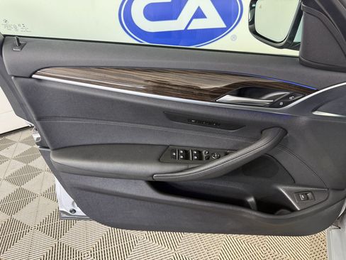 Used 2020 BMW 530i 530i w/ Convenience Package image 22