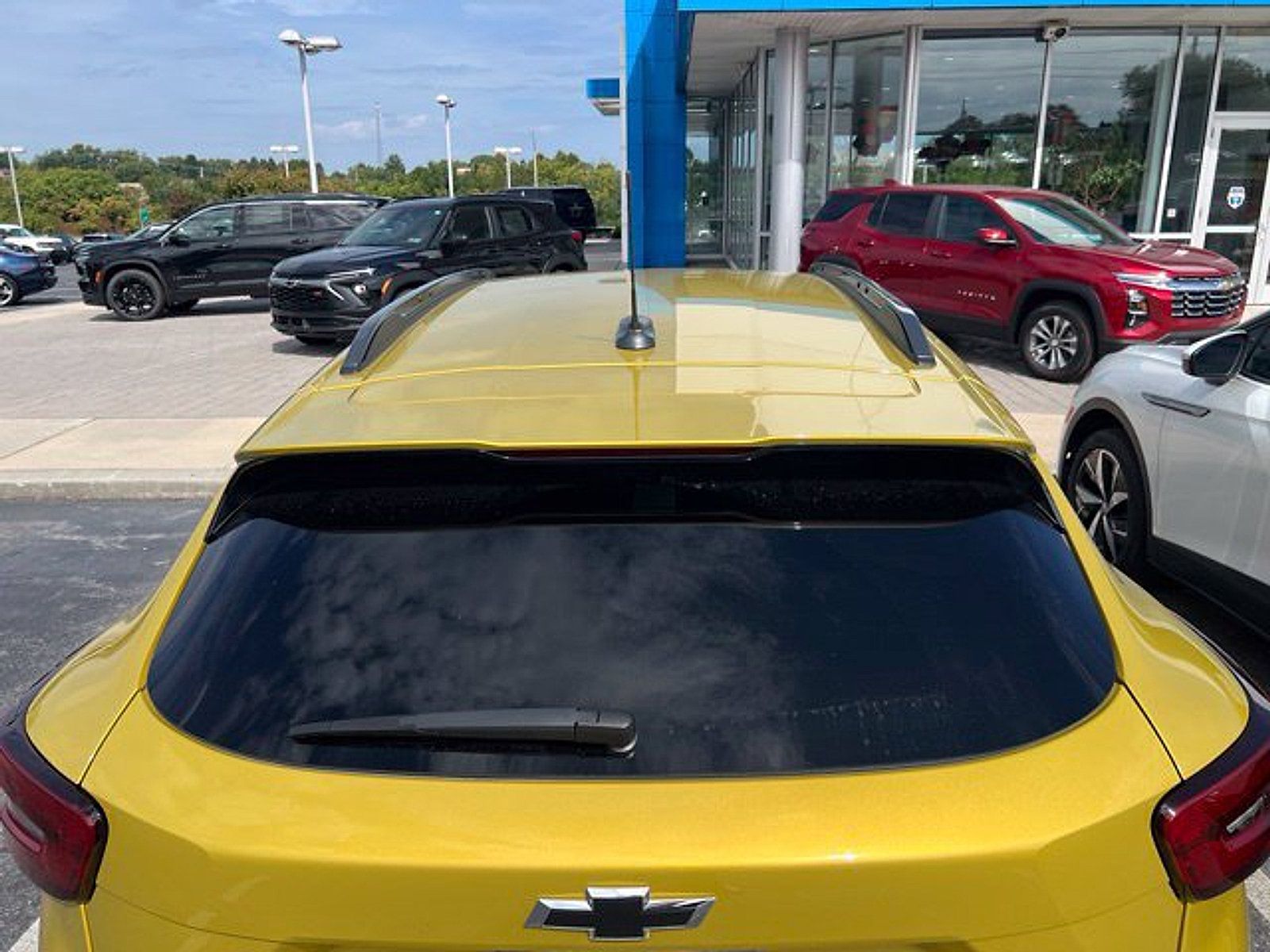 Certified 2024 Chevrolet Trax ACTIV w/ Driver Confidence Package FWD image 7