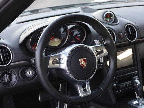 Used 2011 Porsche Cayman RWD image 23