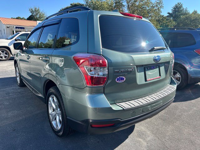 Used 2016 Subaru Forester 2.5i Premium AWD/4WD image 4