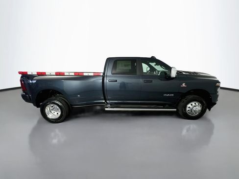 New 2026 RAM 3500 Laramie w/ Sport Appearance Package AWD/4WD image 8