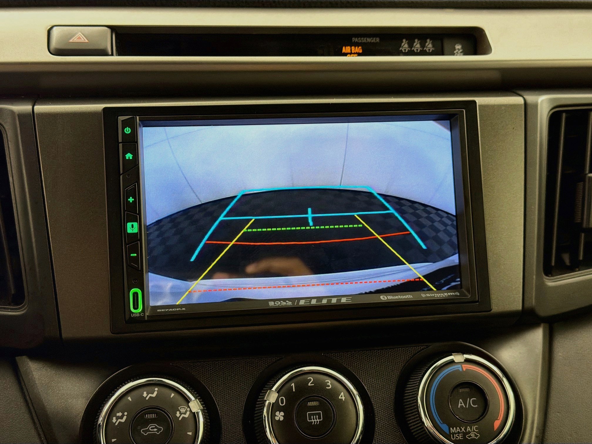 Used 2018 Toyota RAV4 LE w/ All Weather Liner Package FWD image 21