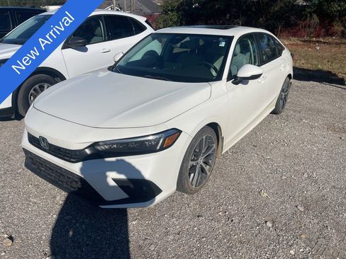 Used 2024 Honda Civic Touring image 1