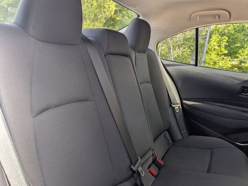 Used 2025 Toyota Corolla LE FWD image 29