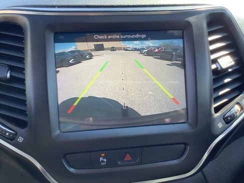 Used 2020 Jeep Cherokee Trailhawk w/ Cold Weather Group image 13