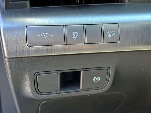 Certified 2026 Hyundai Kona SEL Premium image 19