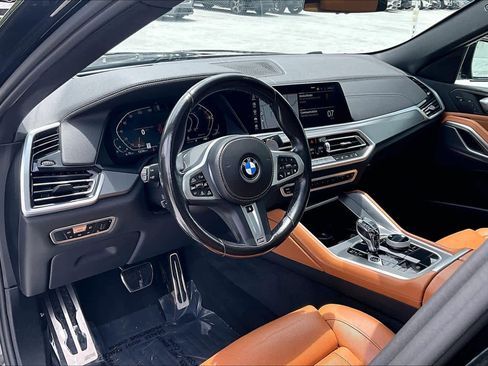 Used 2022 BMW X6 xDrive40i w/ Executive Package AWD/4WD image 18