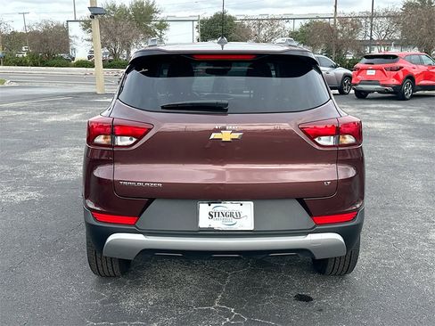 Used 2023 Chevrolet TrailBlazer LT w/ Convenience Package image 6