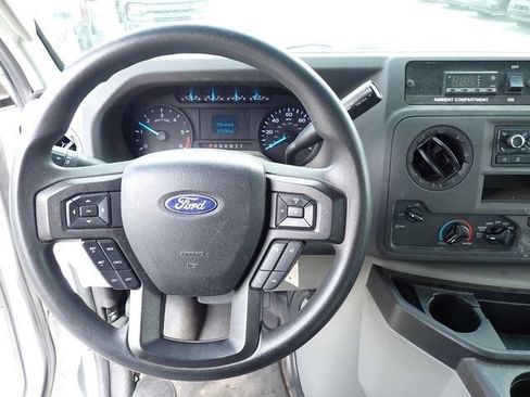 Used 2023 Ford E-350 and Econoline 350 Super Duty RWD image 14