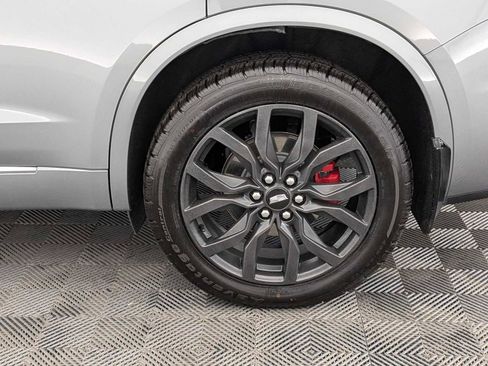 Used 2024 Cadillac XT6 Sport image 15