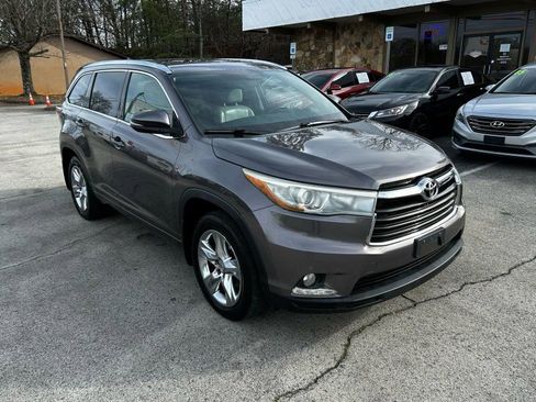 Used 2015 Toyota Highlander Limited image 7
