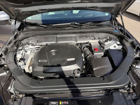 Used 2018 Volvo XC60 T6 Inscription w/ Luxury Seat Package AWD/4WD image 44