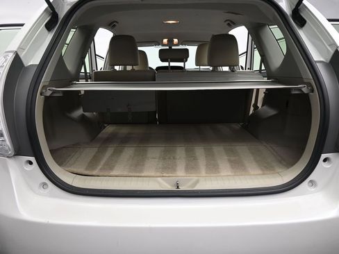 Used 2014 Toyota Prius V Five image 21