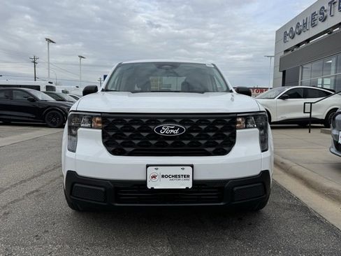 New 2025 Ford Maverick XL w/ Equipment Group 101A image 31