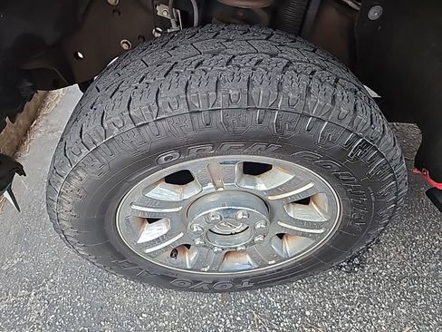 Used 2013 Ford F350 Lariat w/ Chrome Pkg image 2