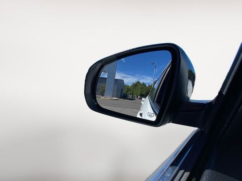 Used 2022 Jeep Cherokee Latitude Lux w/ Mopar Interior Package image 29