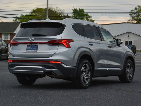 Used 2022 Hyundai Santa Fe SEL w/ Convenience + Premium Package FWD image 7