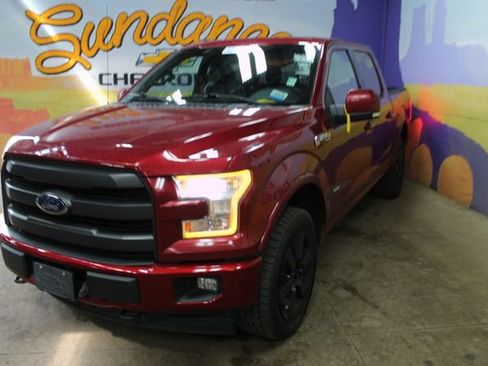 Used 2017 Ford F150 Lariat w/ Equipment Group 502A Luxury AWD/4WD image 4