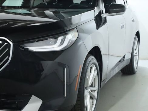 Certified 2025 BMW X3 xDrive30i w/ Premium Package image 4