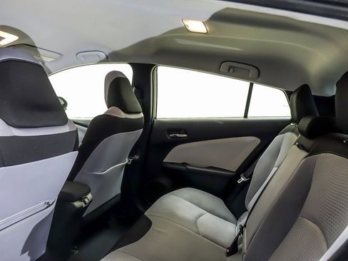 Certified 2022 Toyota Prius LE image 11