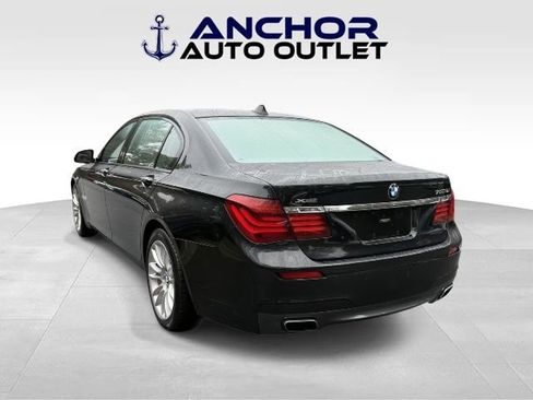 Used 2014 BMW 750Li xDrive image 9