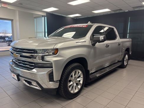Used 2019 Chevrolet Silverado 1500 LTZ w/ LTZ Premium Package image 6