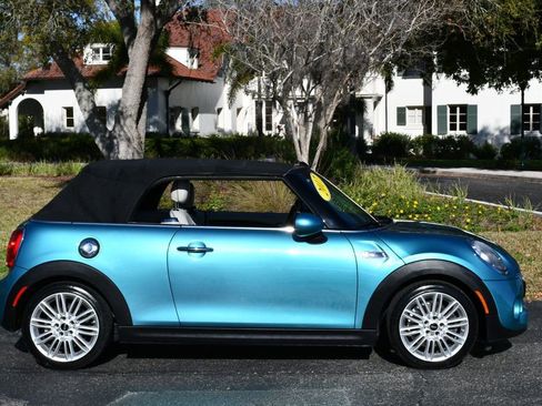 Used 2017 MINI Cooper S image 47