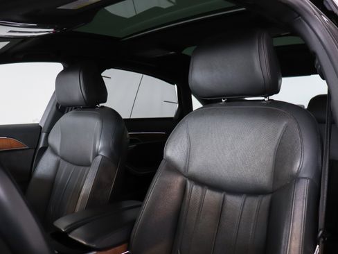 Used 2020 Audi A8 L 4.0T w/ Sport Plus Package image 11