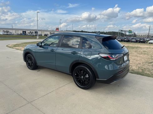 Certified 2026 Honda HR-V Sport image 6