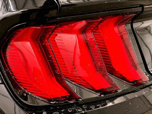 Used 2018 Ford Mustang GT Premium w/ GT Performance Package image 28